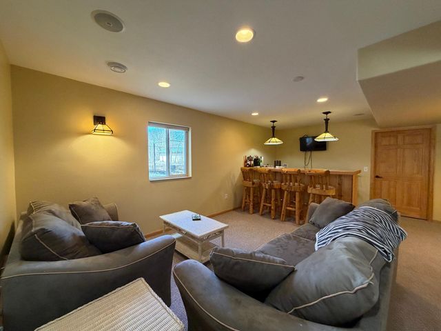 6166 Sandy Drive NE, Bemidji, MN 56601