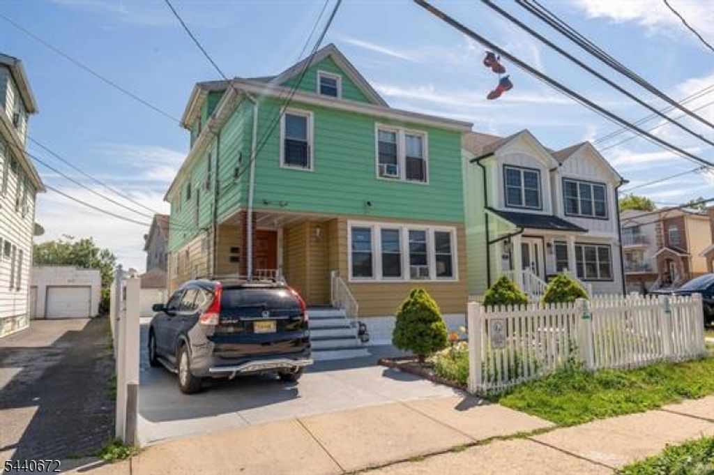 860 Garden St, Elizabeth City, NJ 07202