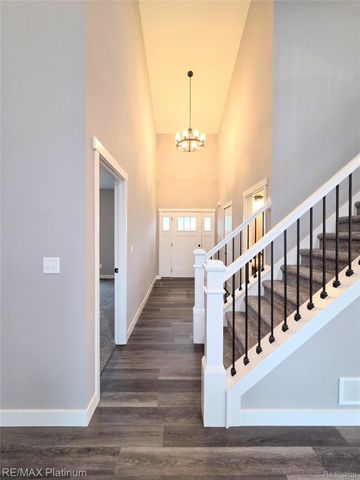 6254 Brook Stone Lane, Fenton Charter Township, MI 48451