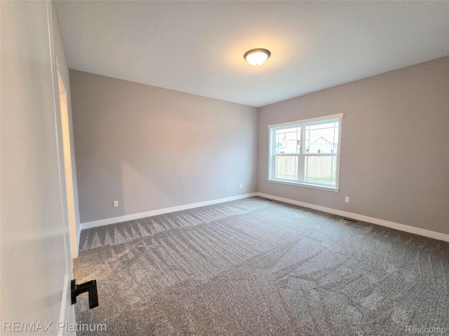 6254 Brook Stone Lane, Fenton Charter Township, MI 48451