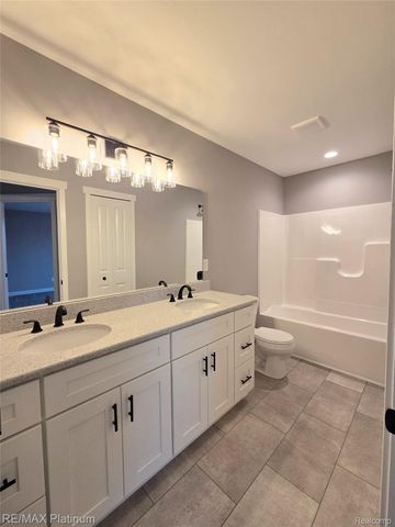 6254 Brook Stone Lane, Fenton Charter Township, MI 48451