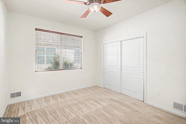 42 SEAGULL DR, Tuckerton, NJ 08087