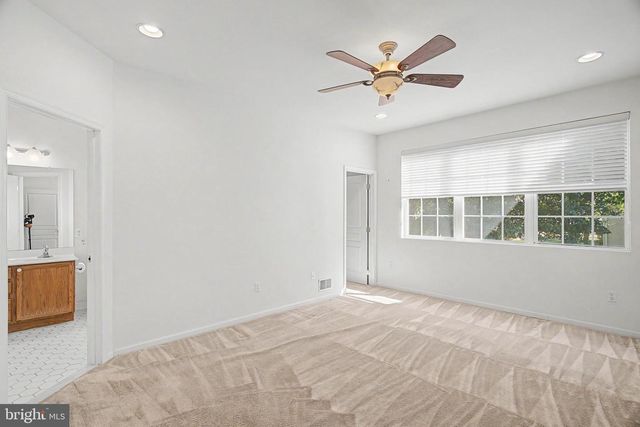 42 SEAGULL DR, Tuckerton, NJ 08087