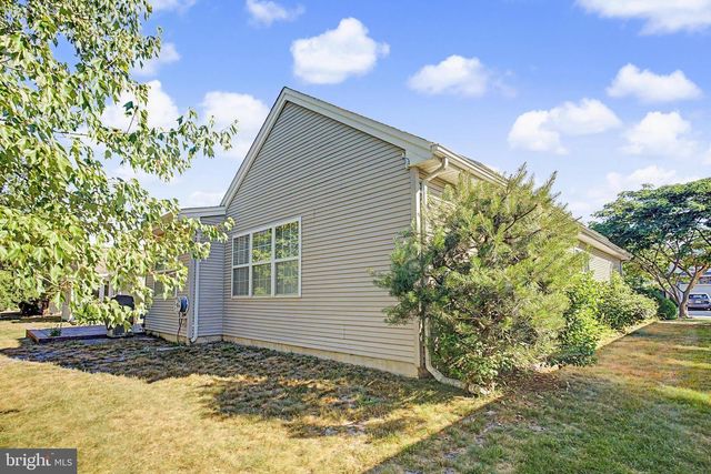 42 SEAGULL DR, Tuckerton, NJ 08087