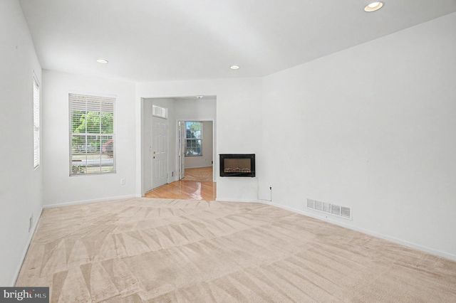42 SEAGULL DR, Tuckerton, NJ 08087
