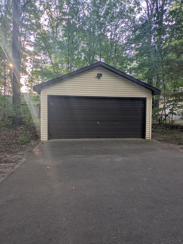 309 Englewood Drive, Roscommon, MI 48653