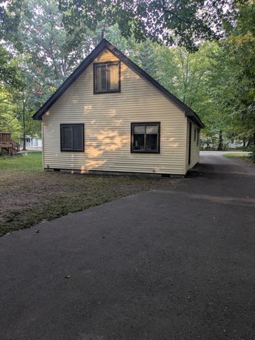 309 Englewood Drive, Roscommon, MI 48653