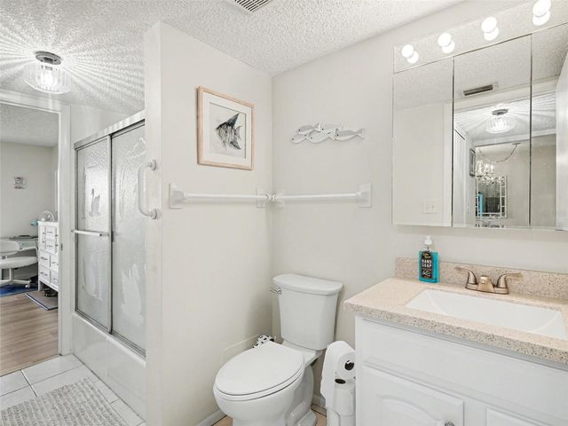 3915 LAKE BAYSHORE DRIVE 306, Bradenton, FL 34205