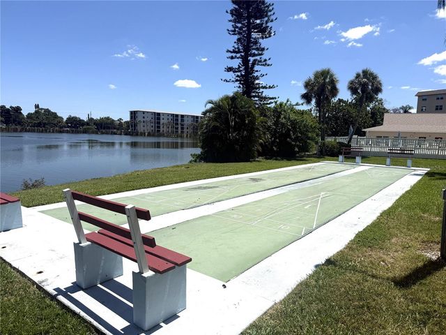 3915 LAKE BAYSHORE DRIVE 306, Bradenton, FL 34205