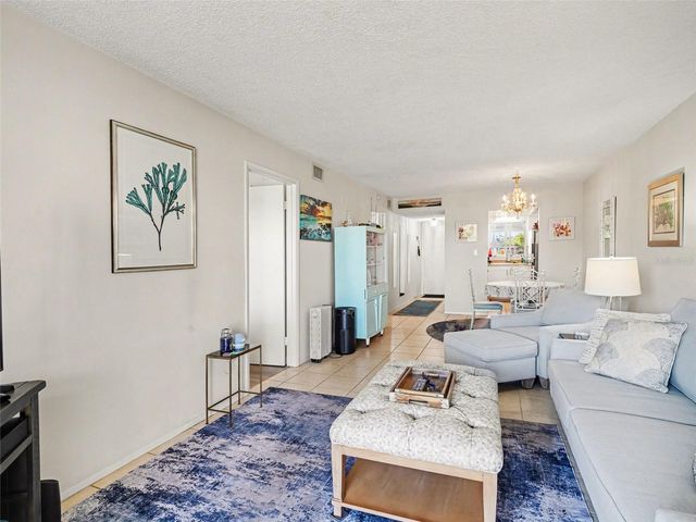 3915 LAKE BAYSHORE DRIVE 306, Bradenton, FL 34205