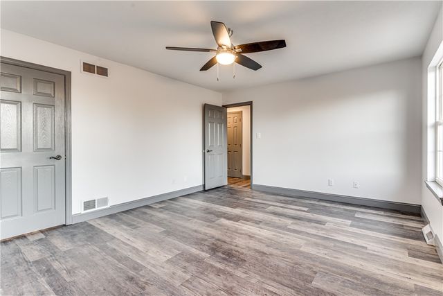 1006-1008 Middletown Road, Ingram, PA 15205