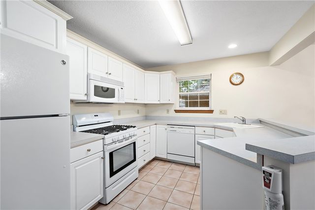 1006-1008 Middletown Road, Ingram, PA 15205