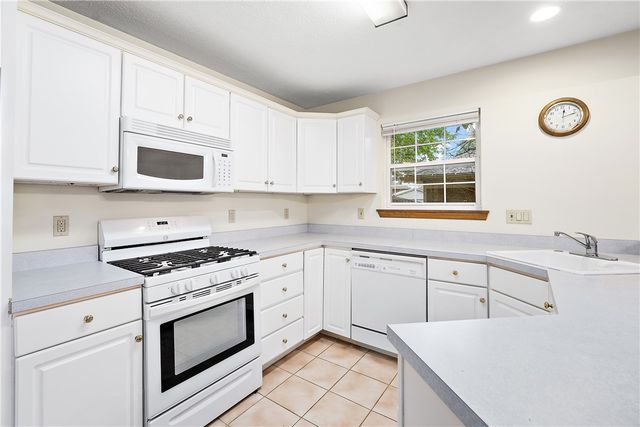 1006-1008 Middletown Road, Ingram, PA 15205