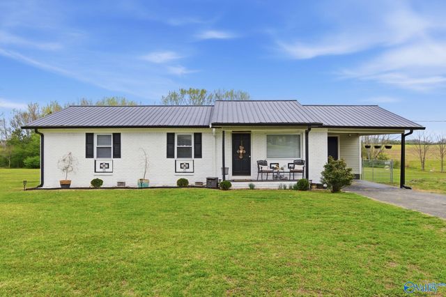 337 Thomas Drive, Fyffe, AL 35971