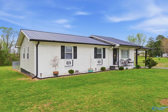 337 Thomas Drive, Fyffe, AL 35971