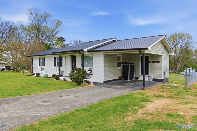 337 Thomas Drive, Fyffe, AL 35971