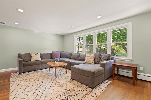 178 Webster St, Needham, MA 02494