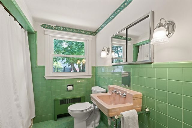 178 Webster St, Needham, MA 02494