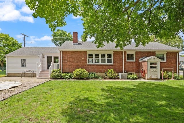 178 Webster St, Needham, MA 02494