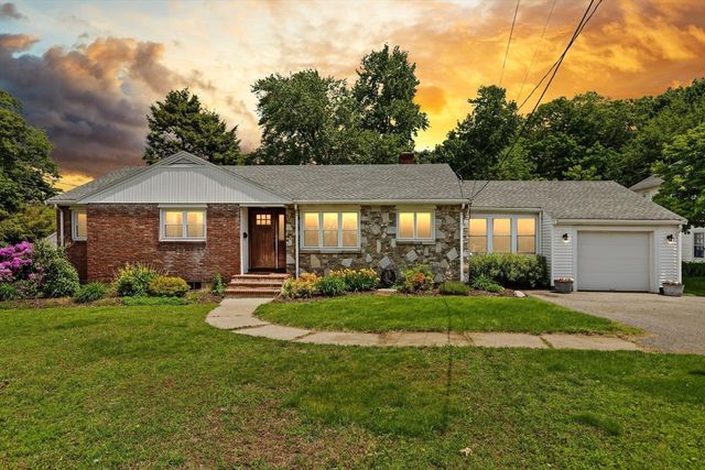 178 Webster St, Needham, MA 02494
