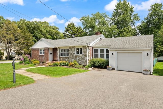 178 Webster St, Needham, MA 02494