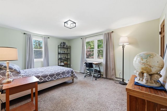 7018 Kings Row, Woodburn, IN 46797