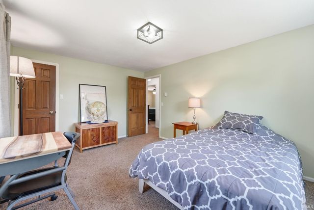 7018 Kings Row, Woodburn, IN 46797