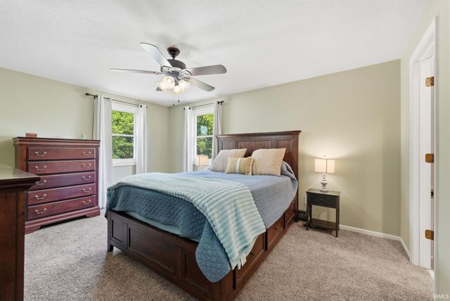 7018 Kings Row, Woodburn, IN 46797