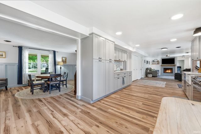 7018 Kings Row, Woodburn, IN 46797