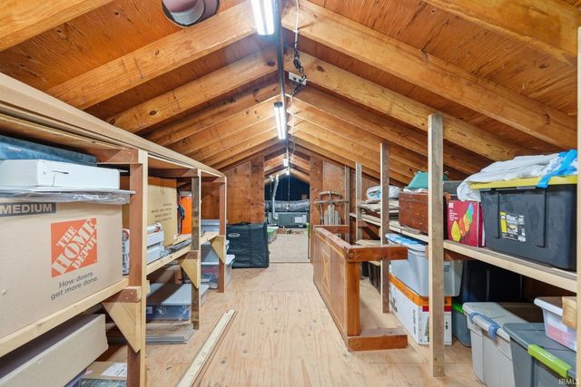 7018 Kings Row, Woodburn, IN 46797