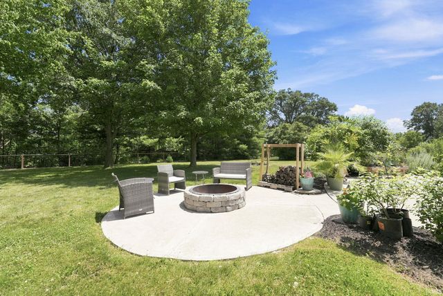 7018 Kings Row, Woodburn, IN 46797
