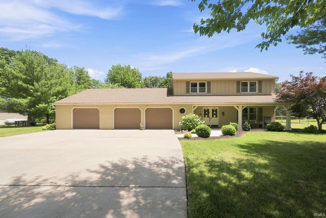 7018 Kings Row, Woodburn, IN 46797