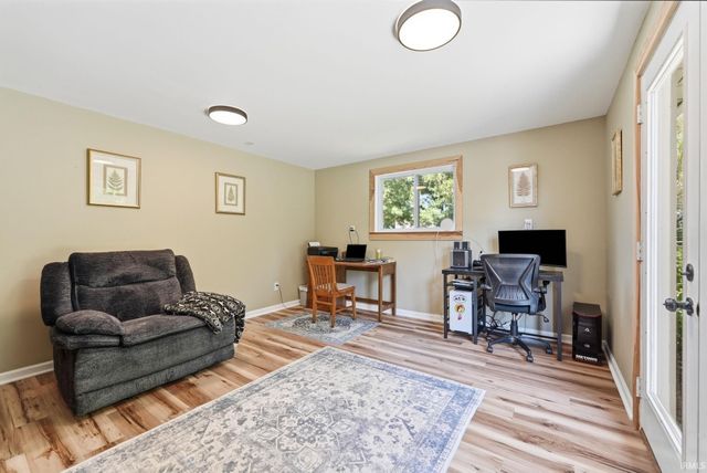 7018 Kings Row, Woodburn, IN 46797