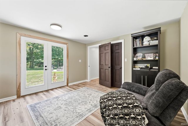 7018 Kings Row, Woodburn, IN 46797