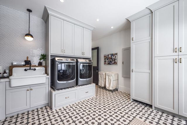 1230 S EAGLE NEST DR, Woodland Hills, UT 84653
