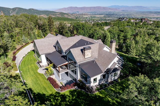 1230 S EAGLE NEST DR, Woodland Hills, UT 84653
