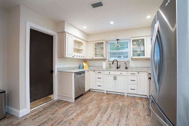 303 Third St, St Augustine, FL 32084