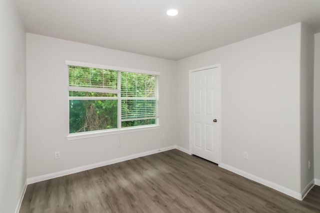 5802 Santa Bernadetta, Houston, TX 77017
