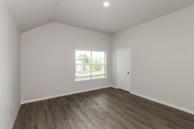 5802 Santa Bernadetta, Houston, TX 77017