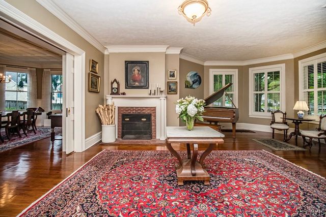 11 Albany Street, Cazenovia, NY 13035