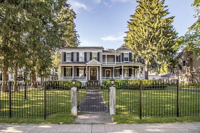 11 Albany Street, Cazenovia, NY 13035