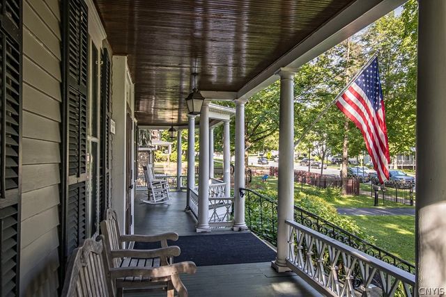 11 Albany Street, Cazenovia, NY 13035