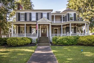 11 Albany Street, Cazenovia, NY 13035