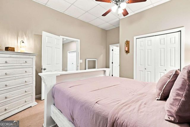 212 Oak Hollow Court, White, GA 30184