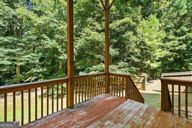 212 Oak Hollow Court, White, GA 30184