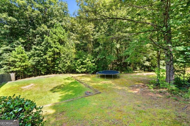 212 Oak Hollow Court, White, GA 30184