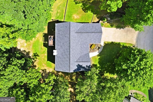 212 Oak Hollow Court, White, GA 30184