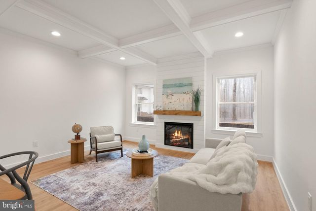 12005 PARKRIVER DR, Manassas, VA 20112