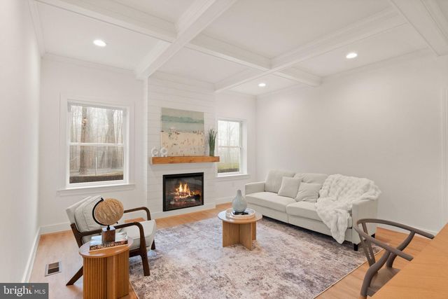 12005 PARKRIVER DR, Manassas, VA 20112