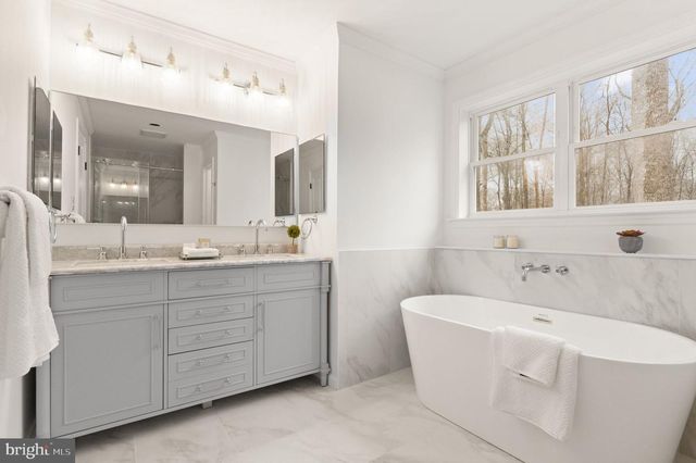 12005 PARKRIVER DR, Manassas, VA 20112